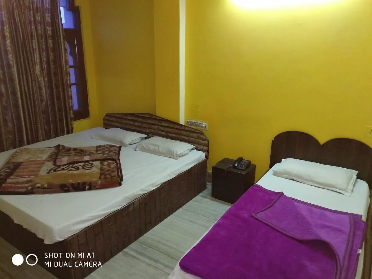 Hotel Surbhi Palace 우다이푸르