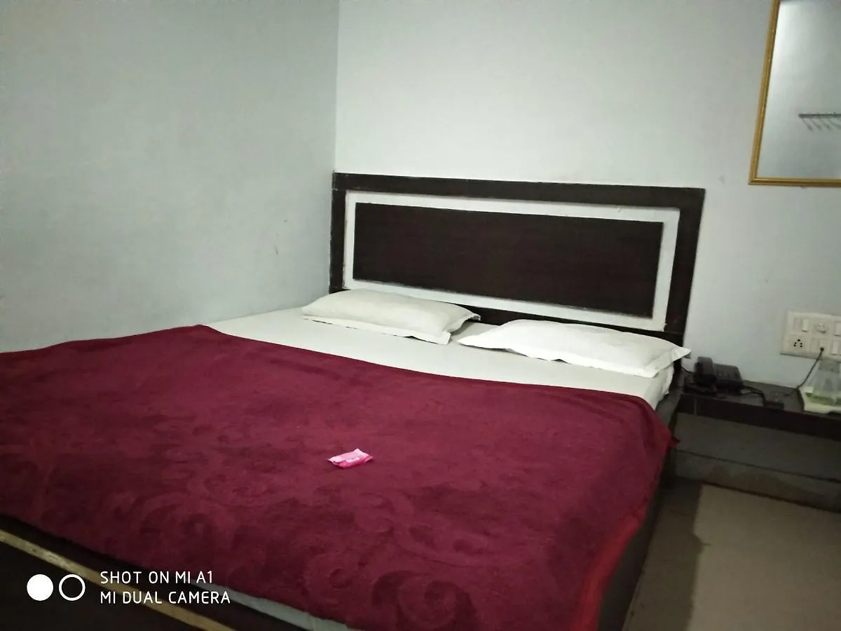 Hotel Surbhi Palace 우다이푸르