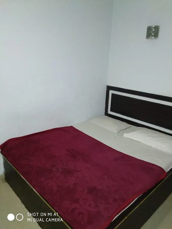 Hotel Surbhi Palace ウダイプル
